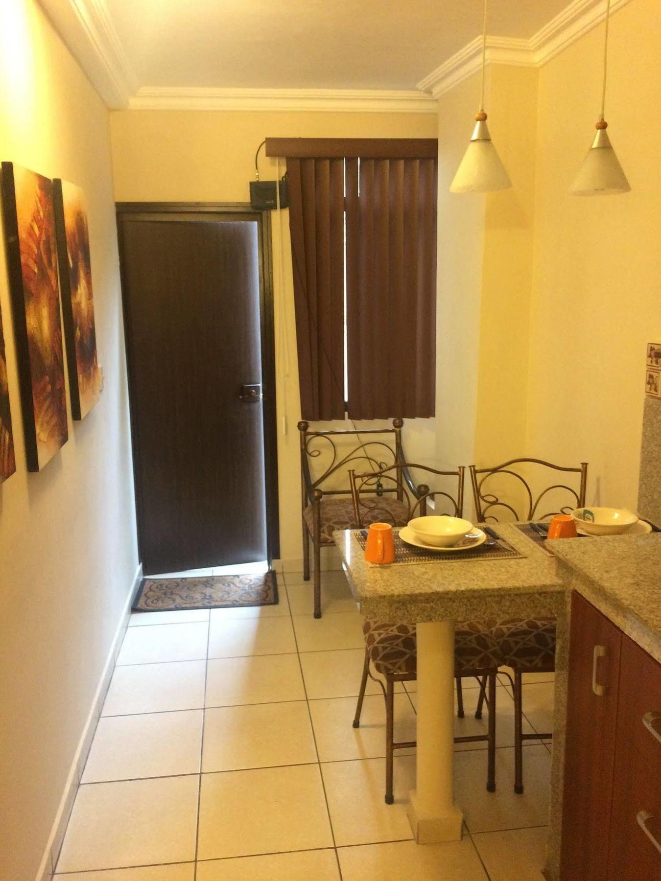 El Patio Suites II Guayaquil Kültér fotó