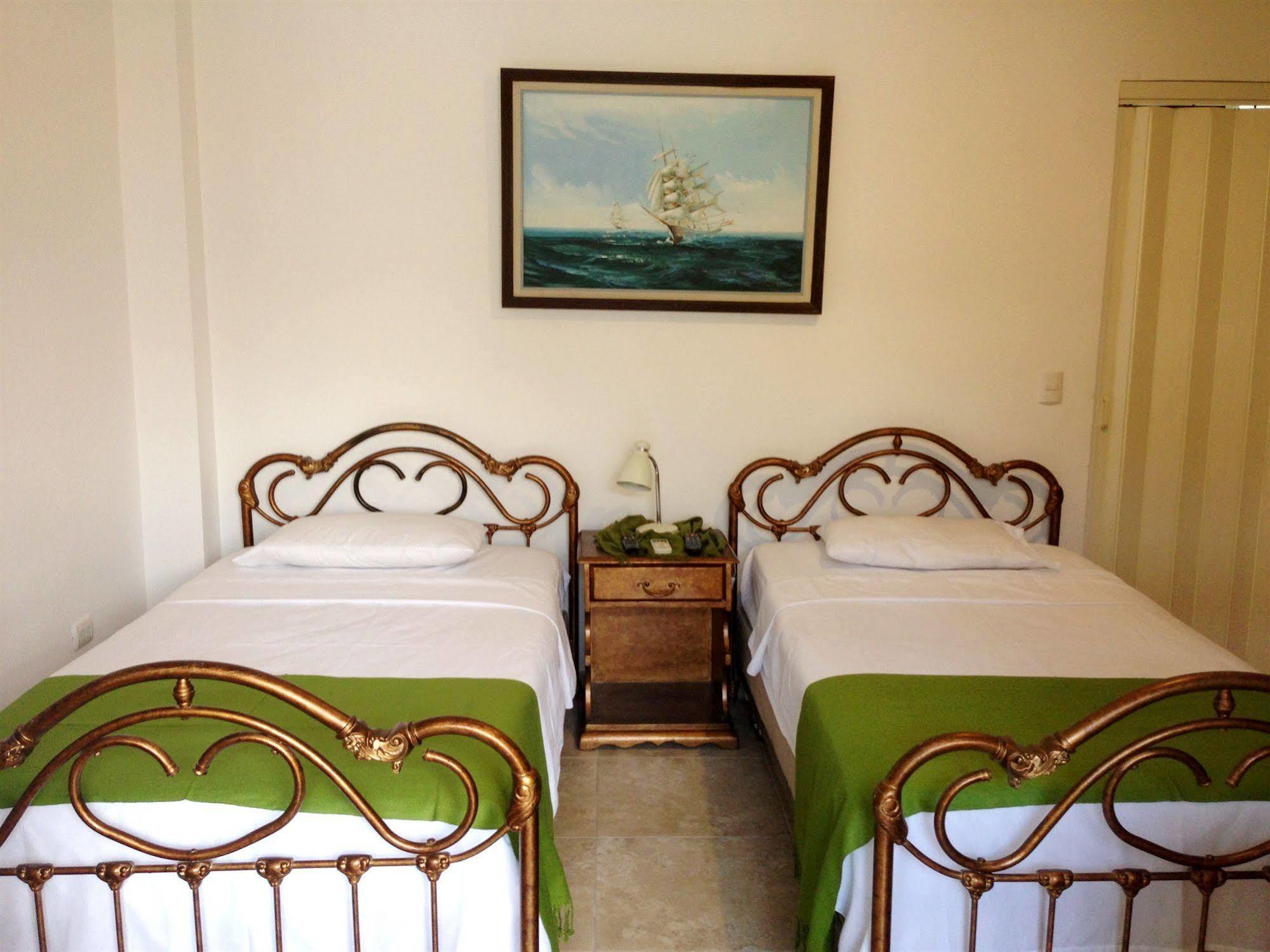 El Patio Suites II Guayaquil Kültér fotó